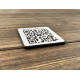 Металева табличка з QR-кодом на пластиковій основі